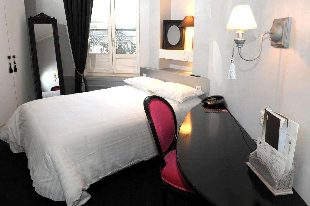 Hotel De France Angers Habitación foto